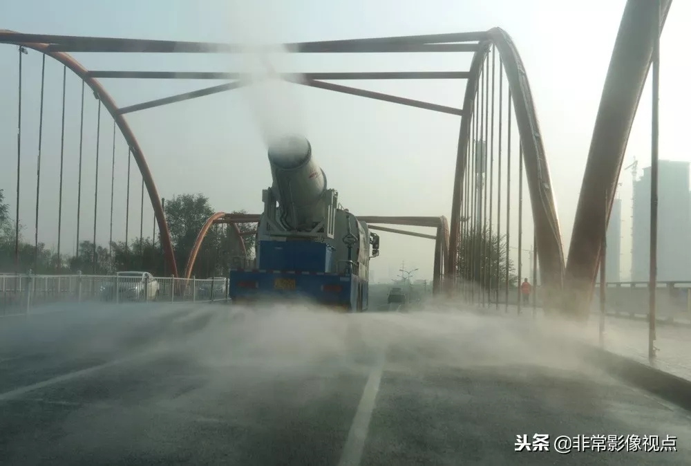 “抑塵神器”入駐安徽某城區(qū)，晝夜在路上除污染